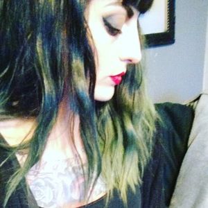 Meet your Posher, Dayna